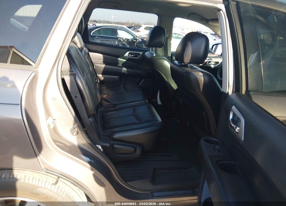 2013 NISSAN PATHFINDER SL VIN: 5N1AR2MN9DC608918
