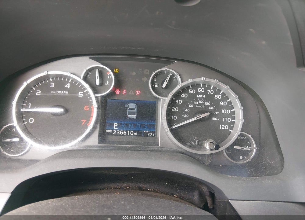 2016 TOYOTA TUNDRA SR5 5.7L V8 VIN: 5TFDW5F11GX579773