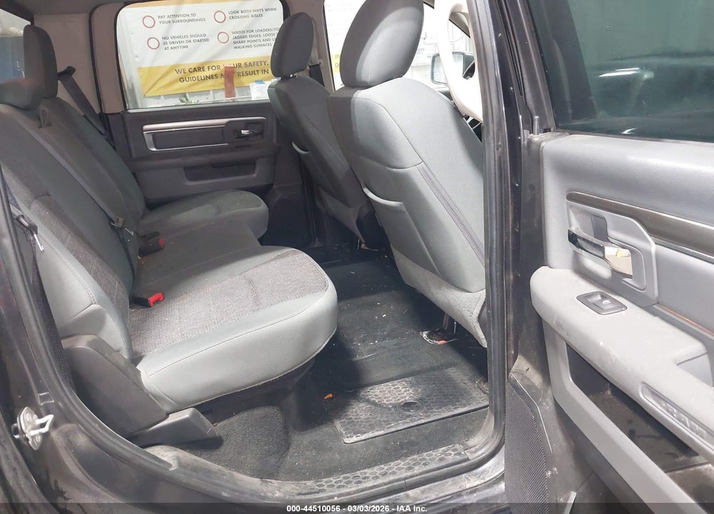 2016 RAM 1500 VIN: 1C6RR7TT0GS358023