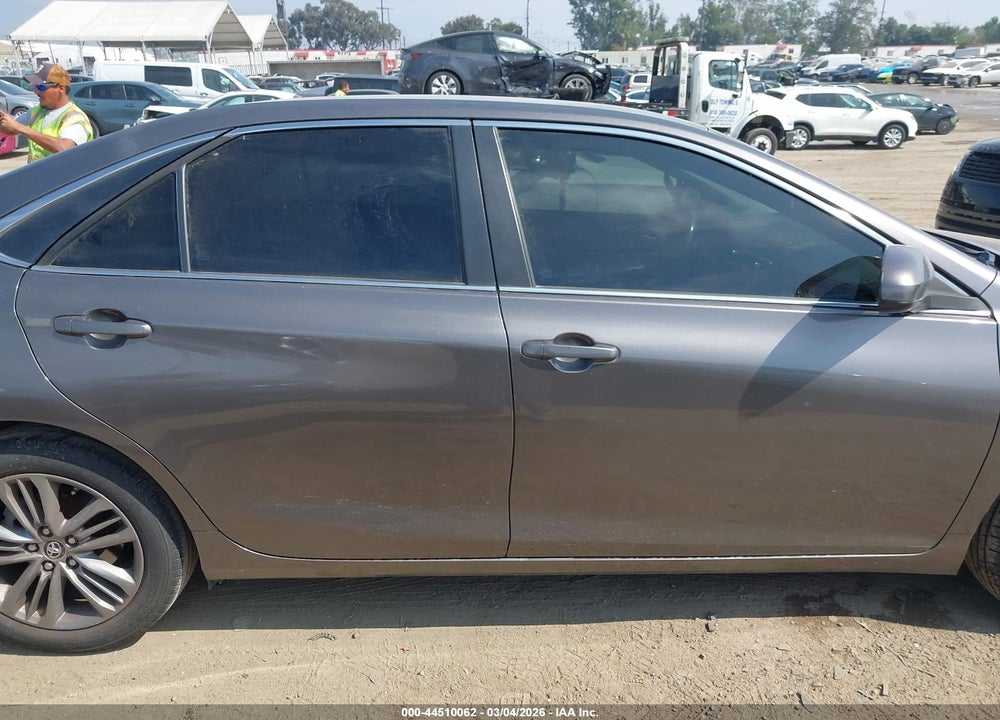 2015 TOYOTA CAMRY SE VIN: 4T1BF1FK4FU010243
