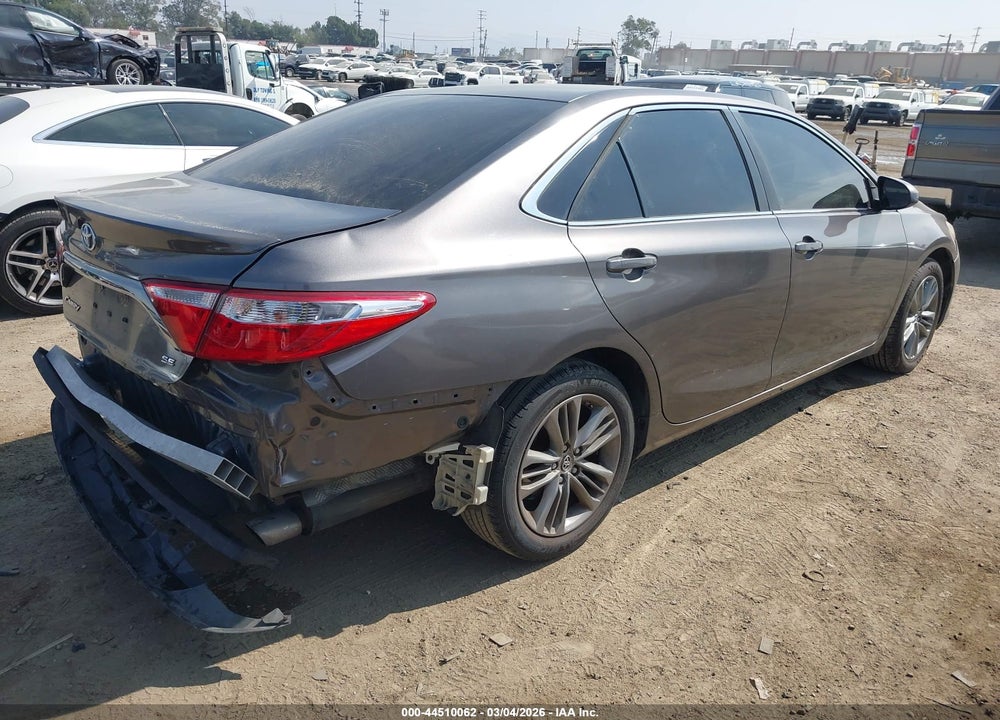 2015 TOYOTA CAMRY SE VIN: 4T1BF1FK4FU010243