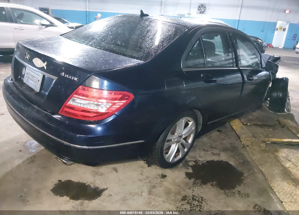 2014 MERCEDES-BENZ C 300 LUXURY 4MATIC VIN: WDDGF8AB5ER302419