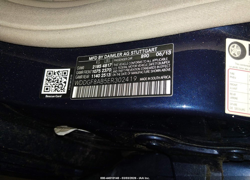 2014 MERCEDES-BENZ C 300 LUXURY 4MATIC VIN: WDDGF8AB5ER302419