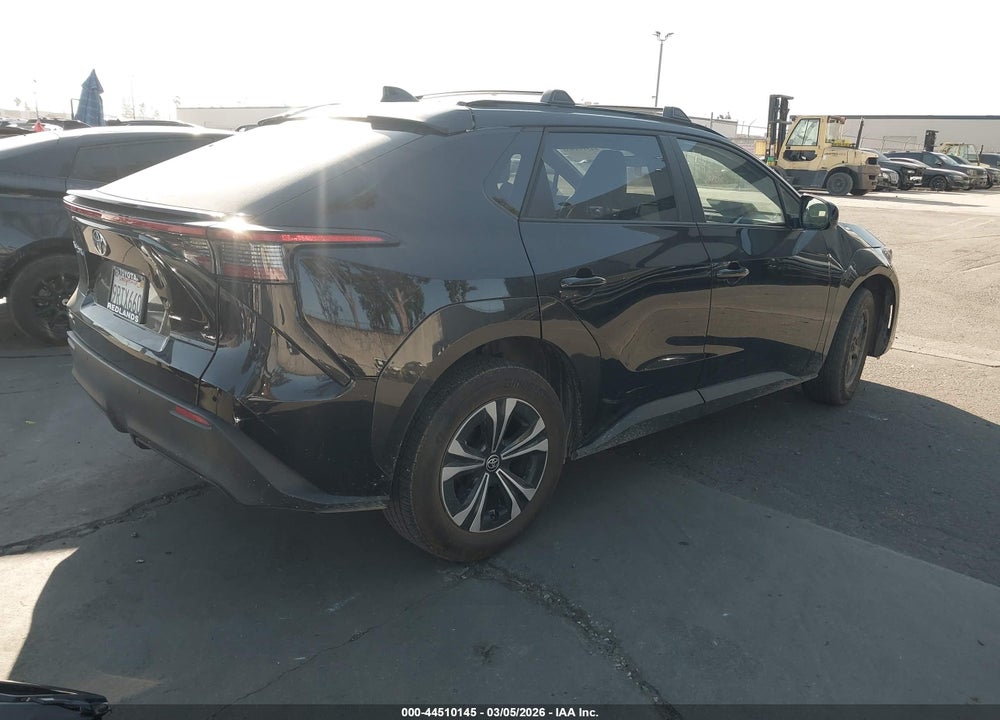 2024 TOYOTA BZ4X XLE VIN: JTMAAAAA3RA049716