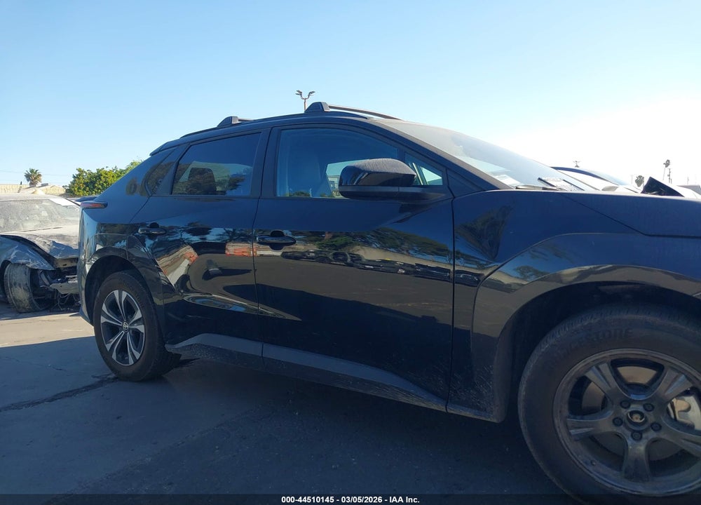 2024 TOYOTA BZ4X XLE VIN: JTMAAAAA3RA049716