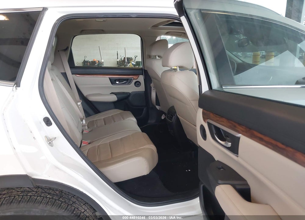 2017 HONDA CR-V TOURING VIN: 2HKRW2H92HH656056