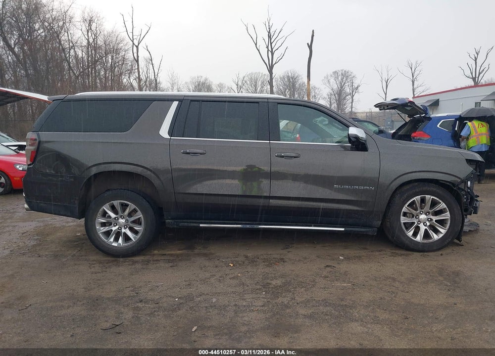 2021 CHEVROLET SUBURBAN 4WD PREMIER VIN: 1GNSKFKD9MR211132
