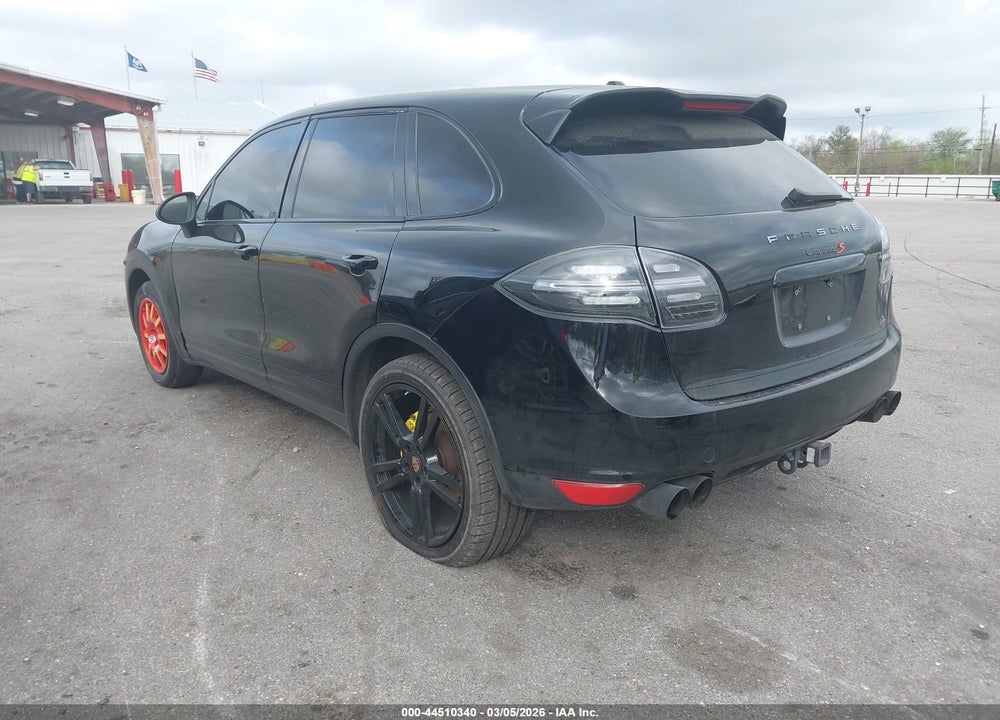 2011 PORSCHE CAYENNE S VIN: WP1AB2A29BLA42080