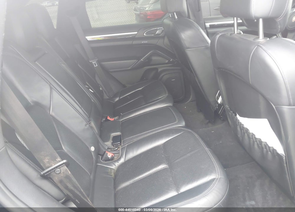 2011 PORSCHE CAYENNE S VIN: WP1AB2A29BLA42080