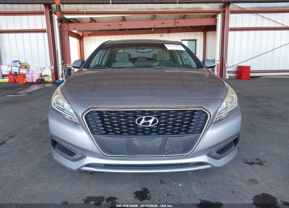 2017 HYUNDAI SONATA HYBRID SE VIN: KMHE24L13HA044393