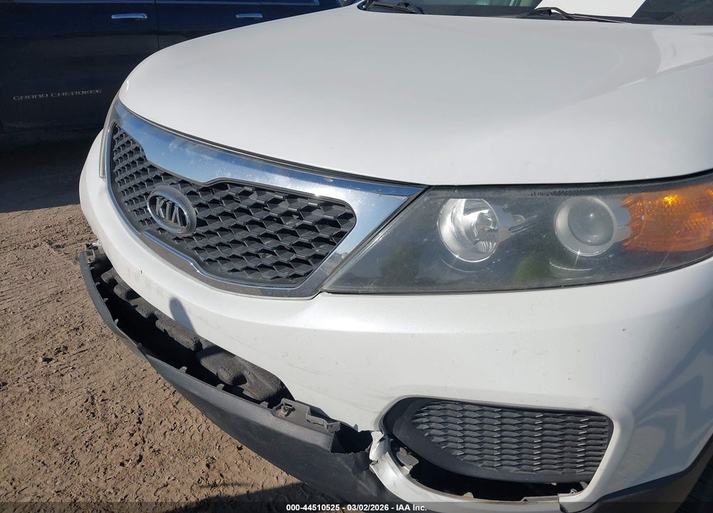 2013 KIA SORENTO LX V6 VIN: 5XYKT4A2XDG368256
