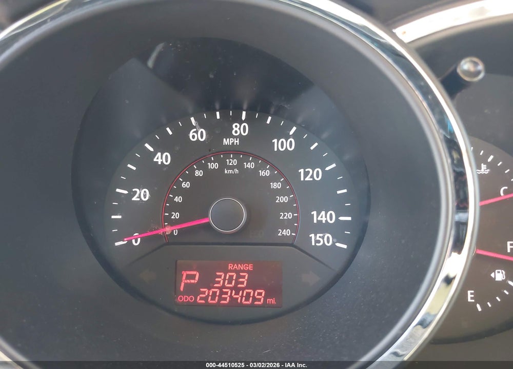 2013 KIA SORENTO LX V6 VIN: 5XYKT4A2XDG368256