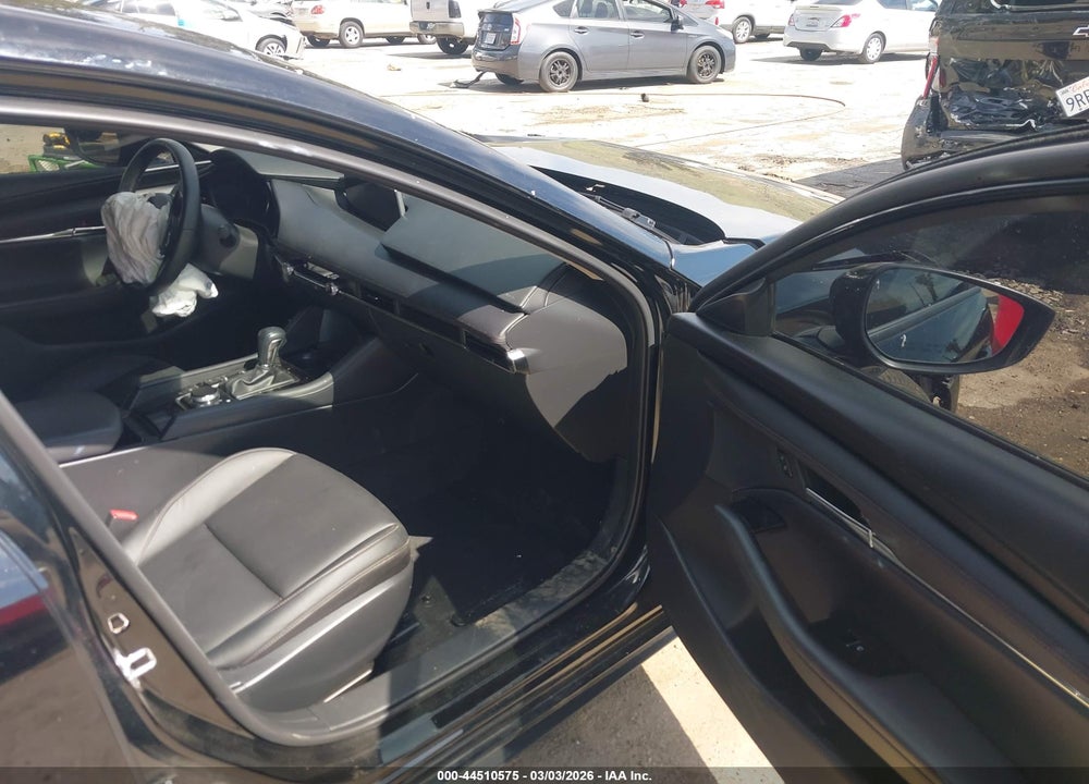 2025 MAZDA 3 2.5 S PREFERRED VIN: JM1BPACM2S1764230