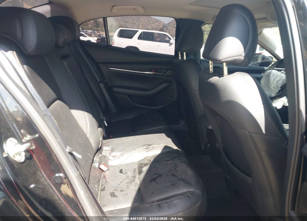 2025 MAZDA 3 2.5 S PREFERRED VIN: JM1BPACM2S1764230