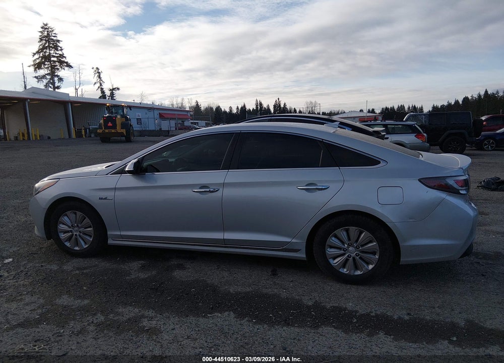 2017 HYUNDAI SONATA HYBRID SE VIN: KMHE24L35HA061312