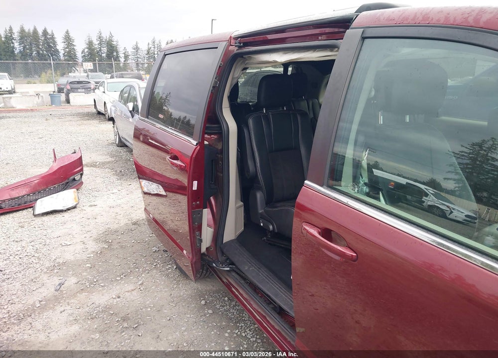 2019 DODGE GRAND CARAVAN SXT VIN: 2C4RDGCG9KR683306