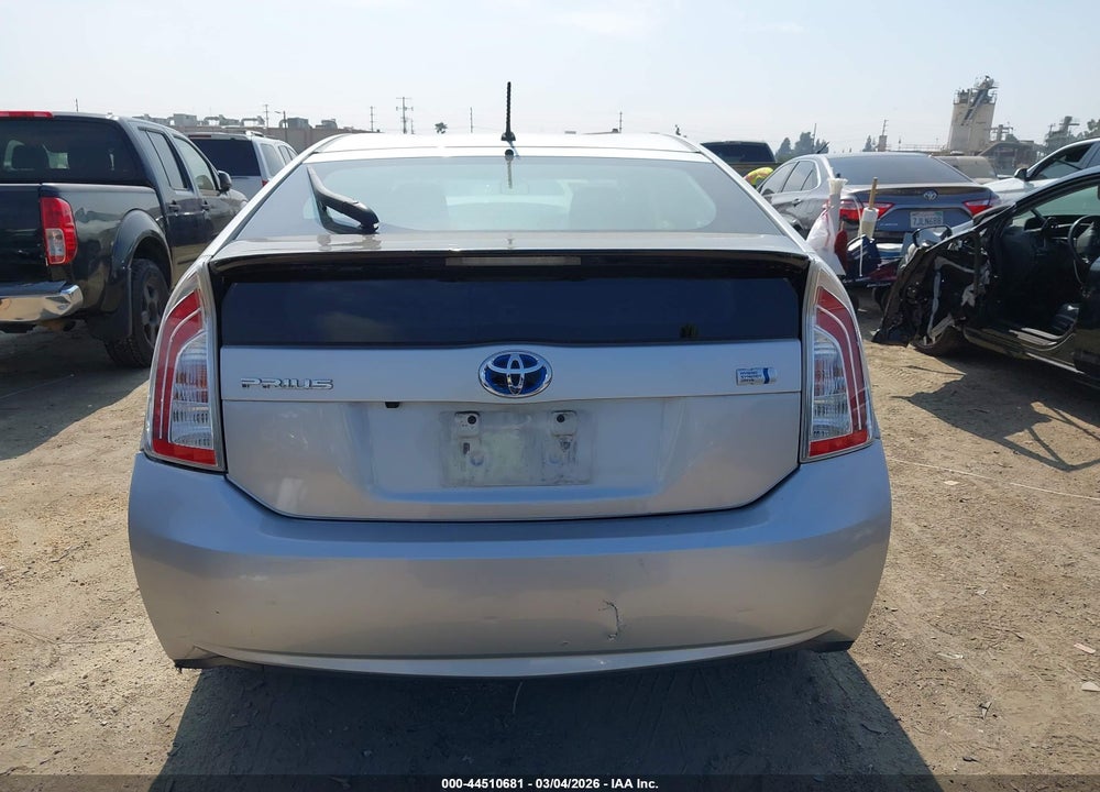 2015 TOYOTA PRIUS TWO VIN: JTDKN3DU9F2000469