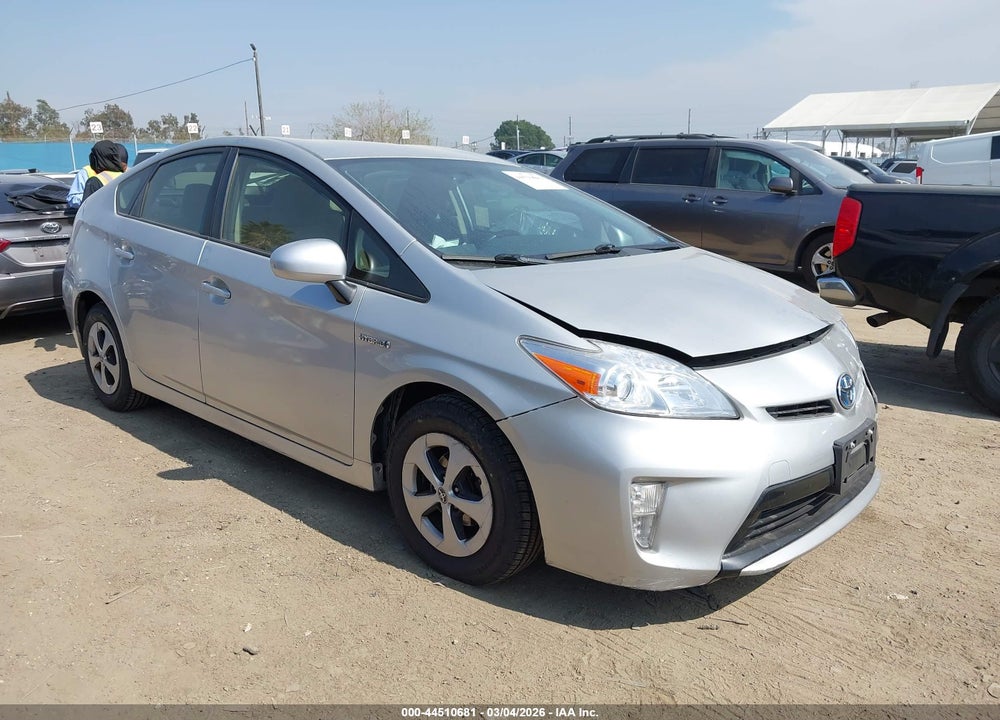 2015 TOYOTA PRIUS TWO VIN: JTDKN3DU9F2000469
