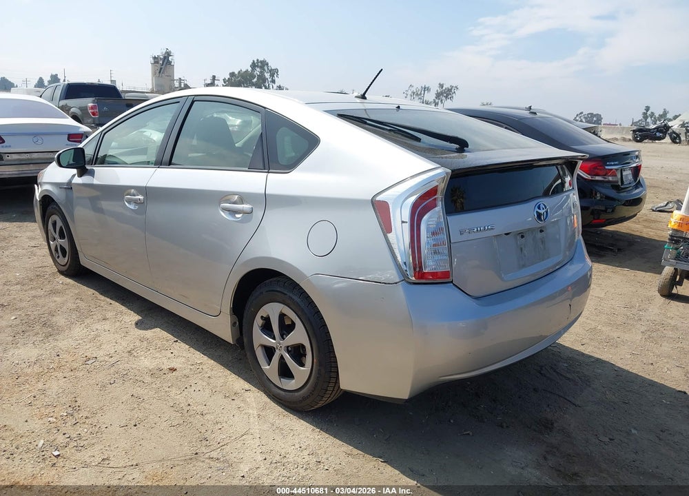 2015 TOYOTA PRIUS TWO VIN: JTDKN3DU9F2000469