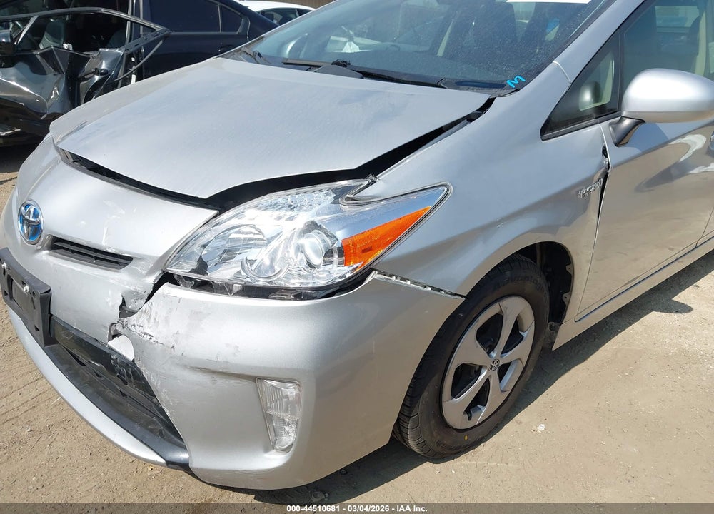 2015 TOYOTA PRIUS TWO VIN: JTDKN3DU9F2000469