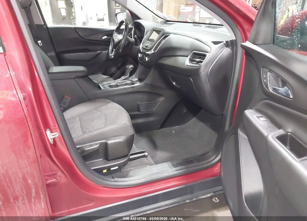 2019 CHEVROLET EQUINOX LT VIN: 2GNAXUEVXK6102905