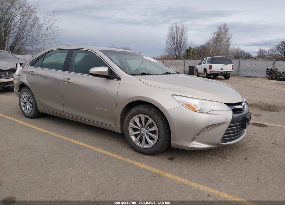 2017 TOYOTA CAMRY LE VIN: 4T1BF1FK1HU277830