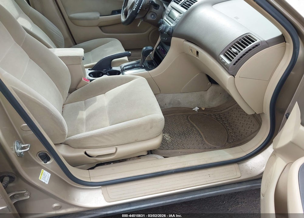 2006 HONDA ACCORD 2.4 LX VIN: 1HGCM56466A039818