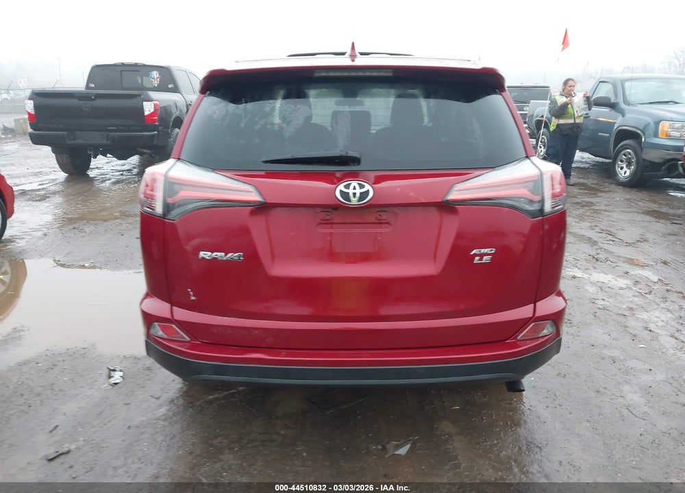 2018 TOYOTA RAV4 LE VIN: 2T3BFREV9JW779427