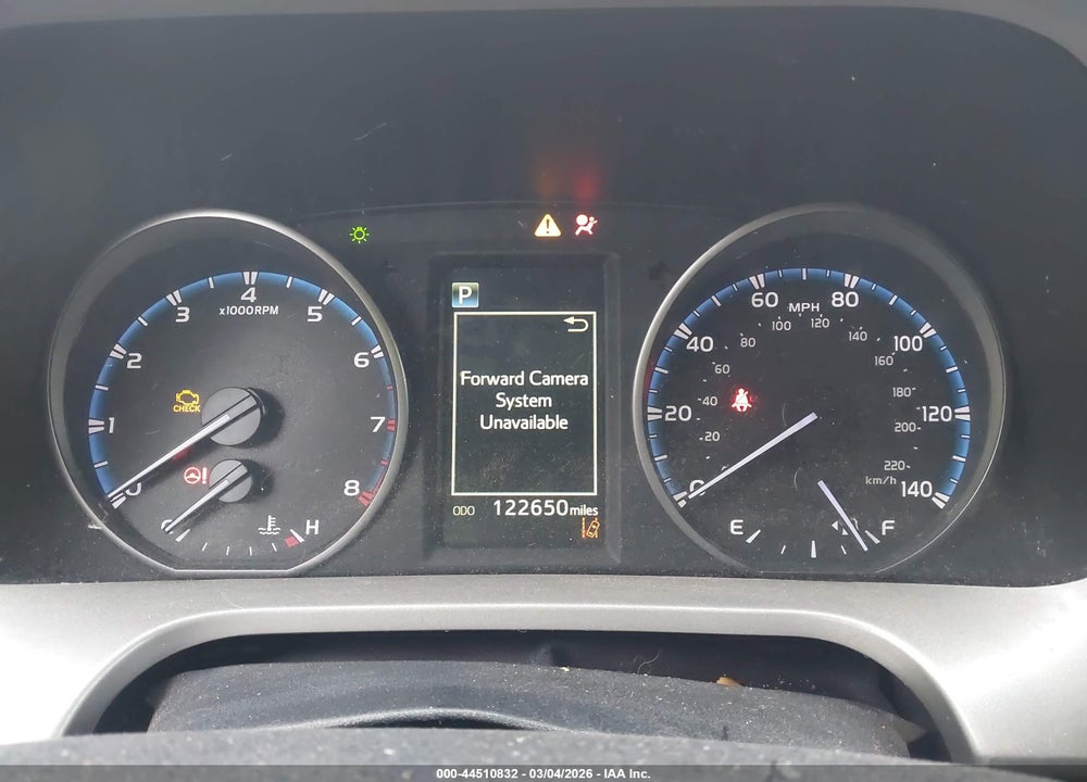 2018 TOYOTA RAV4 LE VIN: 2T3BFREV9JW779427