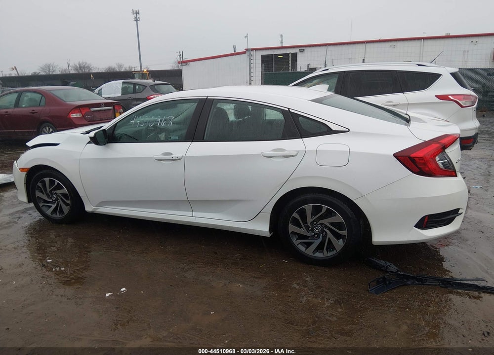 2018 HONDA CIVIC EX VIN: 2HGFC2F74JH568266