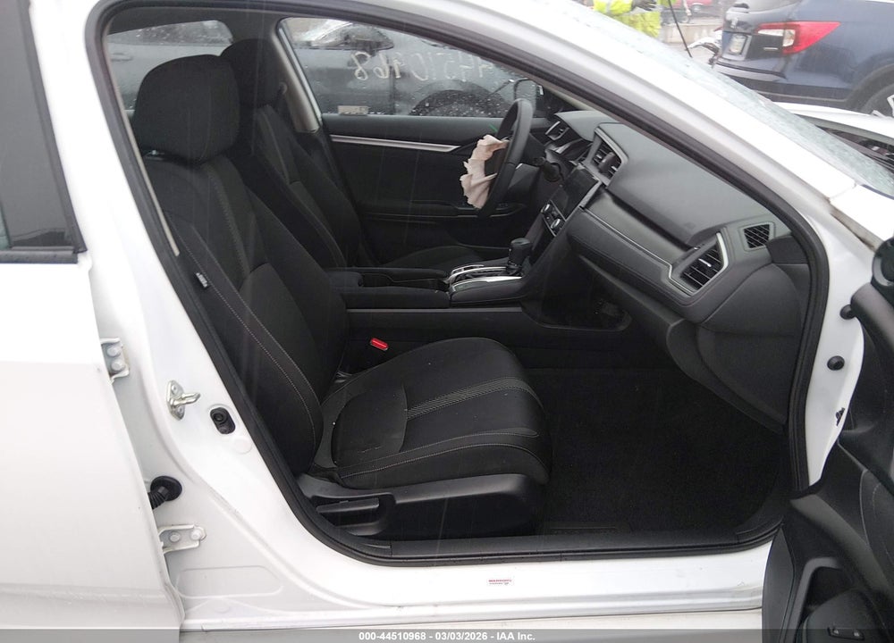 2018 HONDA CIVIC EX VIN: 2HGFC2F74JH568266
