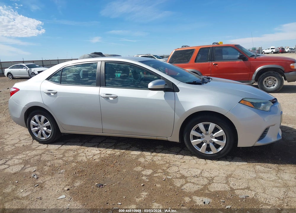 2015 TOYOTA COROLLA LE VIN: 2T1BURHE8FC322904