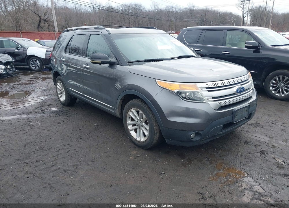 2011 FORD EXPLORER XLT VIN: 1FMHK8D86BGA44585