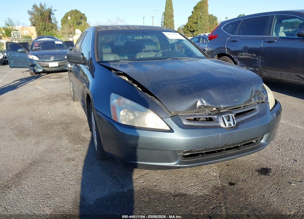 2005 HONDA ACCORD 3.0 EX VIN: 1HGCM668X5A011852