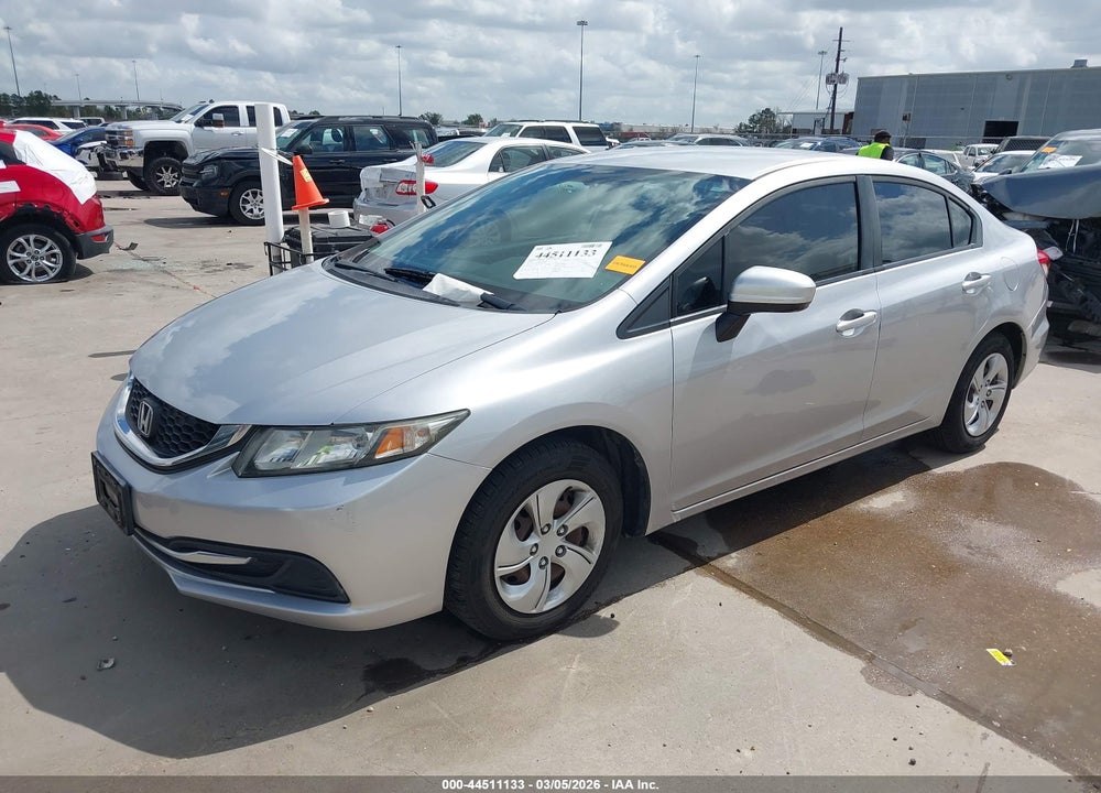 2015 HONDA CIVIC LX VIN: 19XFB2F58FE023707