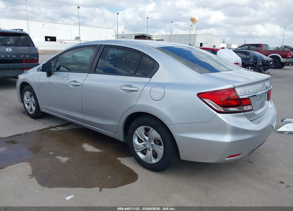 2015 HONDA CIVIC LX VIN: 19XFB2F58FE023707