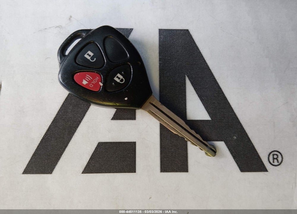2010 TOYOTA YARIS VIN: JTDBT4K33A1384351