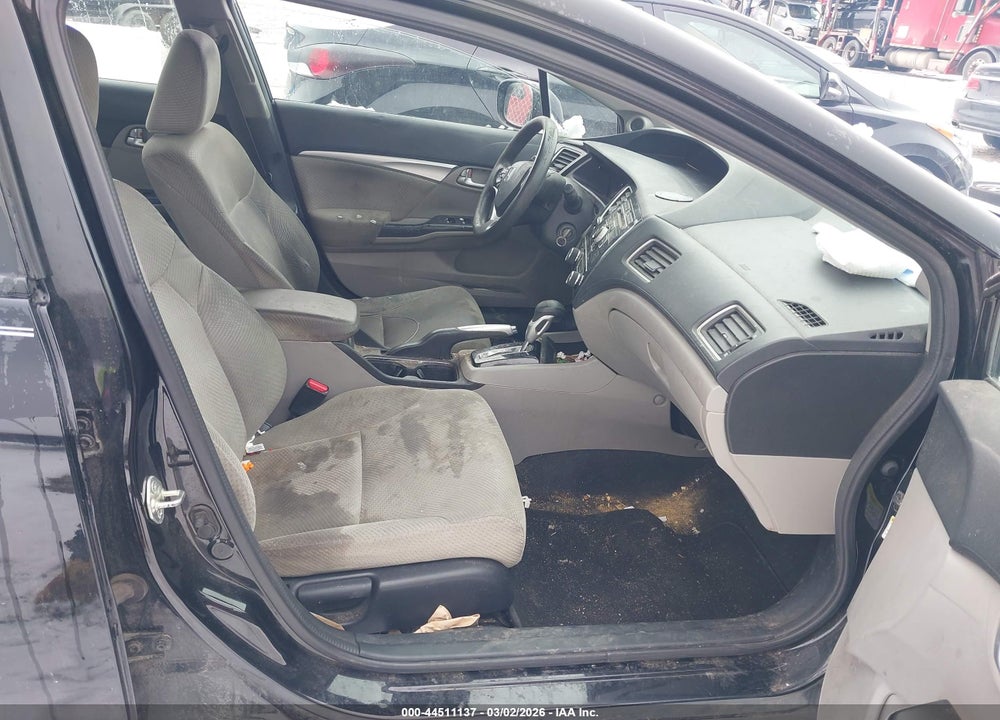 2013 HONDA CIVIC HYBRID VIN: 19XFB4F27DE000529