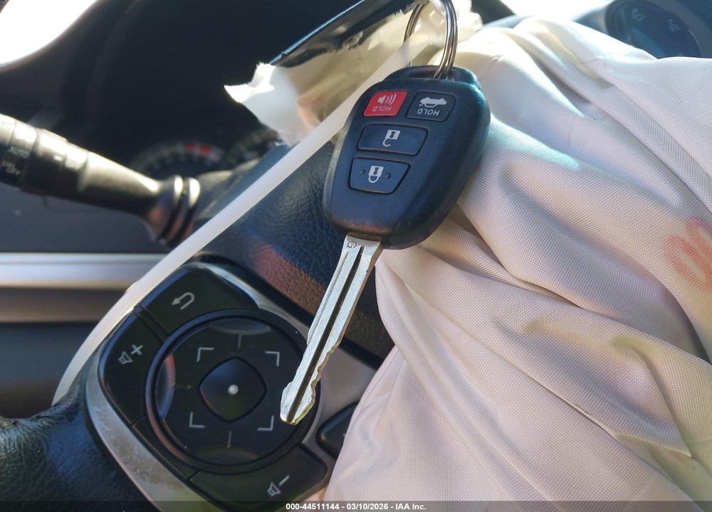 2012 TOYOTA CAMRY SE VIN: 4T1BF1FK2CU119327