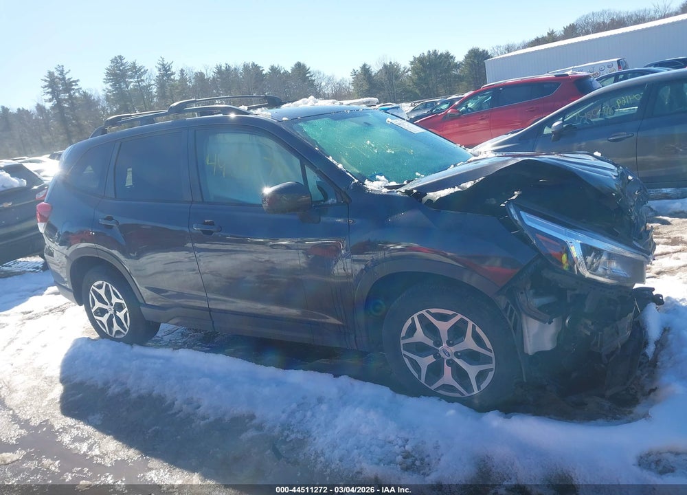 2019 SUBARU FORESTER PREMIUM VIN: JF2SKAGC8KH419308