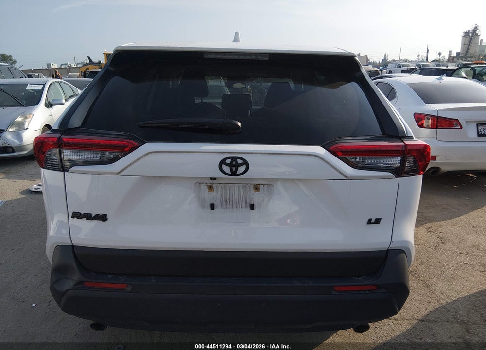 2024 TOYOTA RAV4 LE VIN: JTMK1RFV4RD118250
