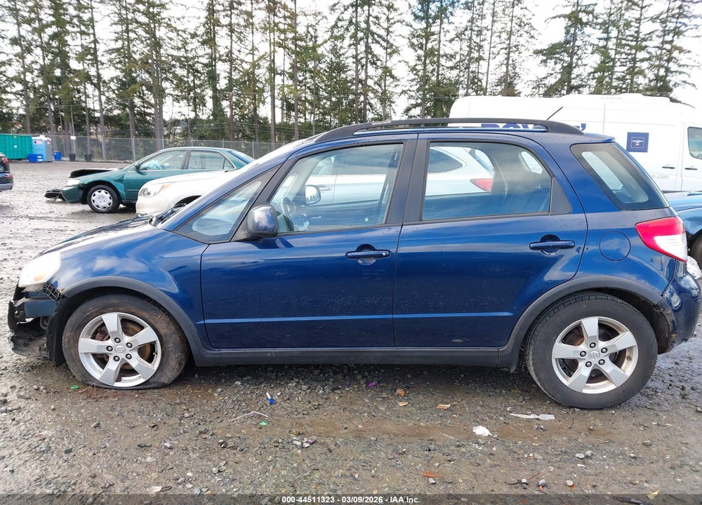 2011 SUZUKI SX4 PREMIUM/TECH VALU PKG (NAV) VIN: JS2YB5A32B6305377
