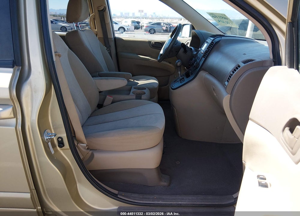 2011 KIA SEDONA LX VIN: KNDMG4C75B6406868