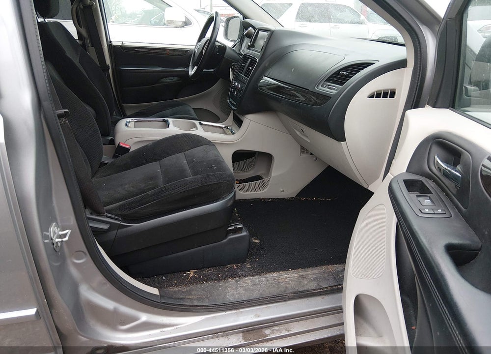 2016 DODGE GRAND CARAVAN SXT VIN: 2C4RDGCG5GR242120