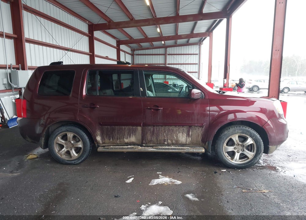 2013 HONDA PILOT EX-L VIN: 5FNYF4H51DB013002