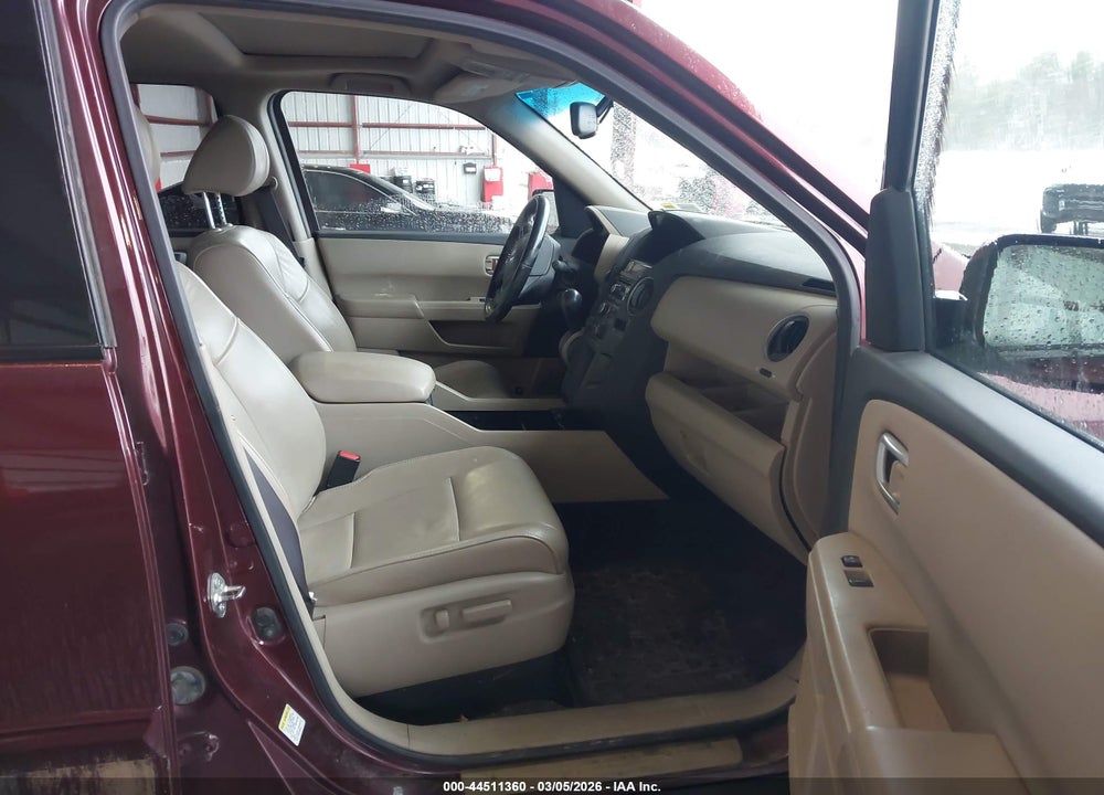 2013 HONDA PILOT EX-L VIN: 5FNYF4H51DB013002