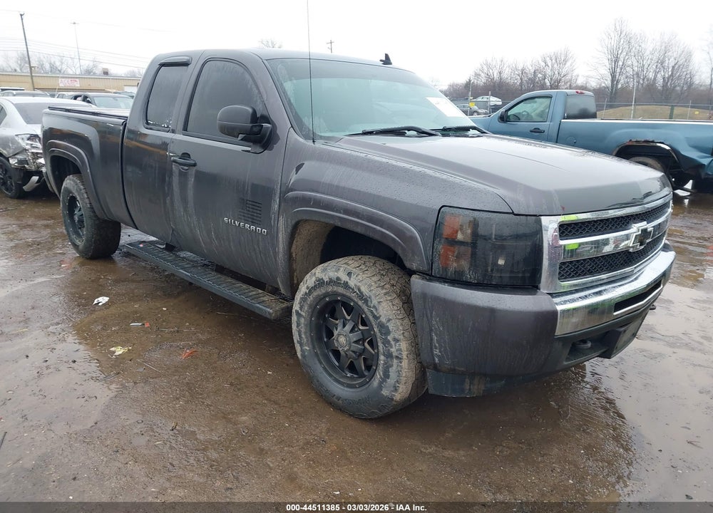 2010 CHEVROLET SILVERADO 1500 LS VIN: 1GCSKREA3AZ159696