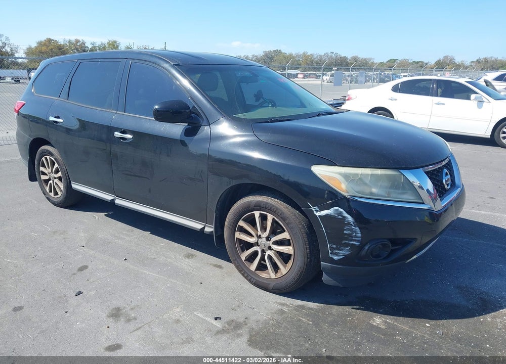 2014 NISSAN PATHFINDER S VIN: 5N1AR2MN0EC655059