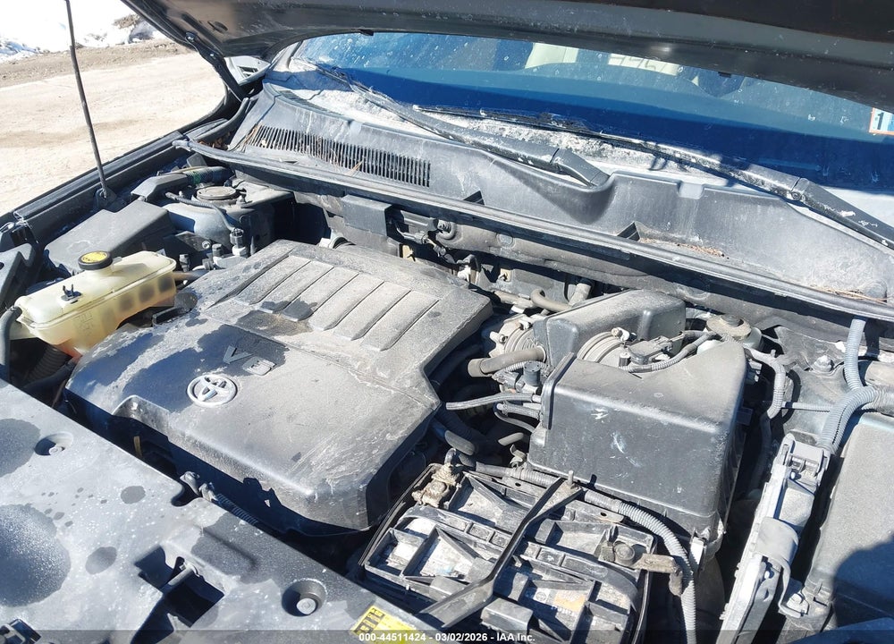2011 TOYOTA RAV4 BASE V6 VIN: 2T3BK4DV6BW064526