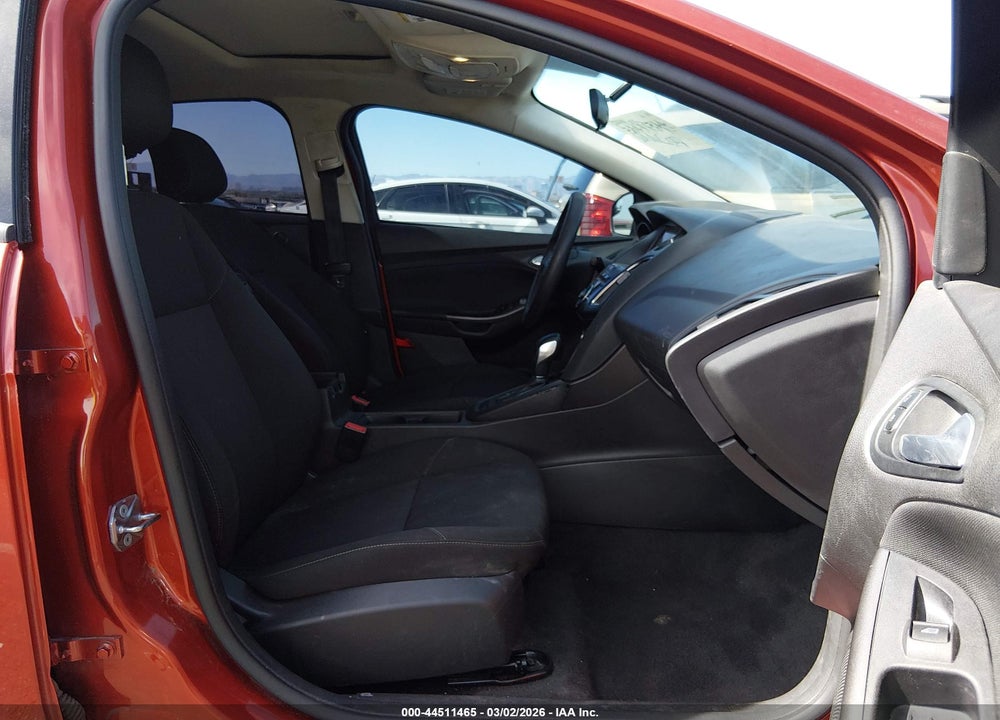 2018 FORD FOCUS SEL VIN: 1FADP3H20JL270730